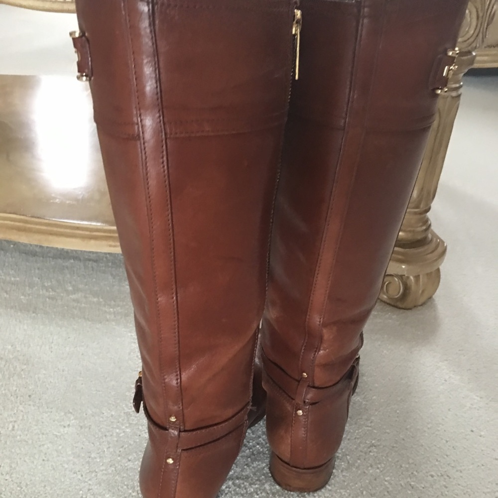 Authentic Tory burch
